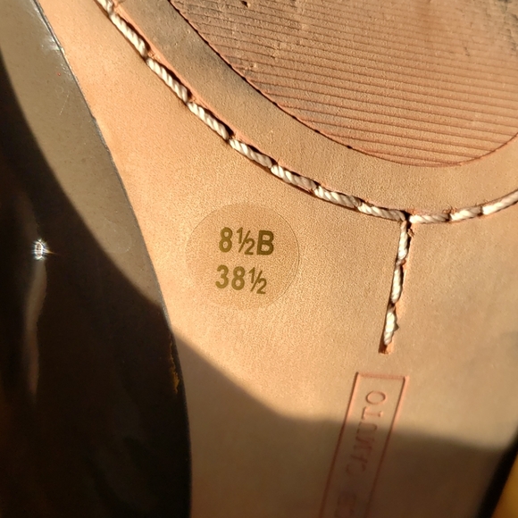 Vince Camuto patent leather twotone heels size 8.5 - Picture 6 of 9